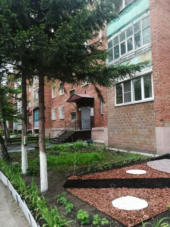 3-к кв. Омская область, Омск ул. Химиков, 6А (64.0 м) - Фото 0