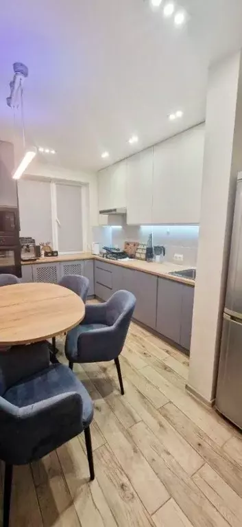 3-к кв. Крым, Симферополь ул. Героев Сталинграда, 33 (67.0 м) - Фото 0