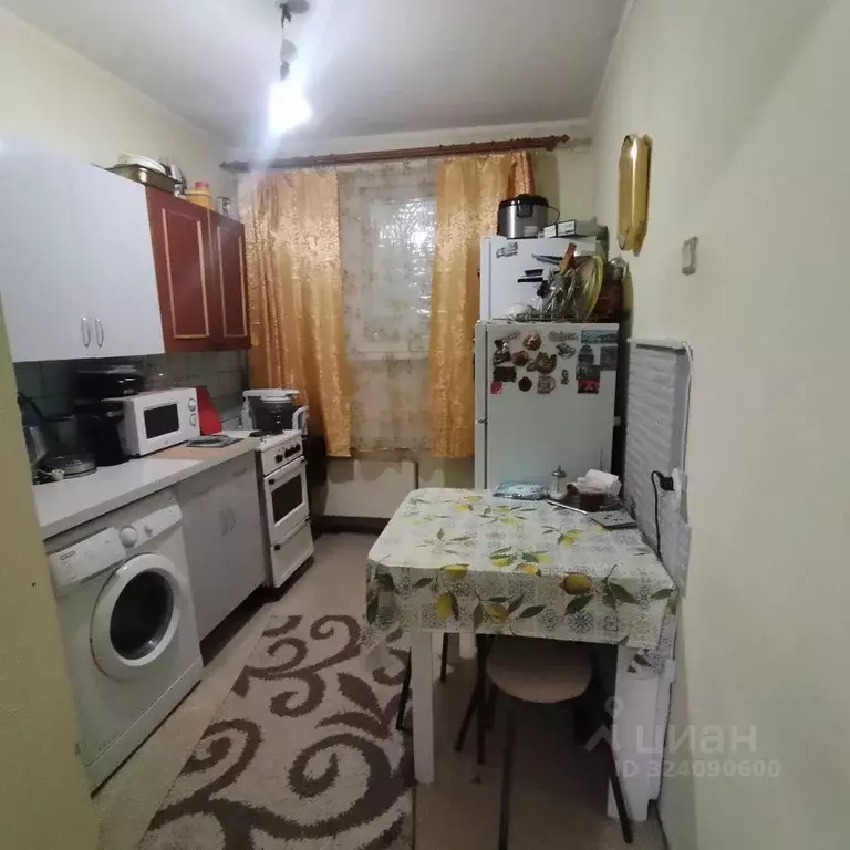 Комната Самарская область, Тольятти 15-й кв-л, бул. Космонавтов, 32 ... - Фото 1