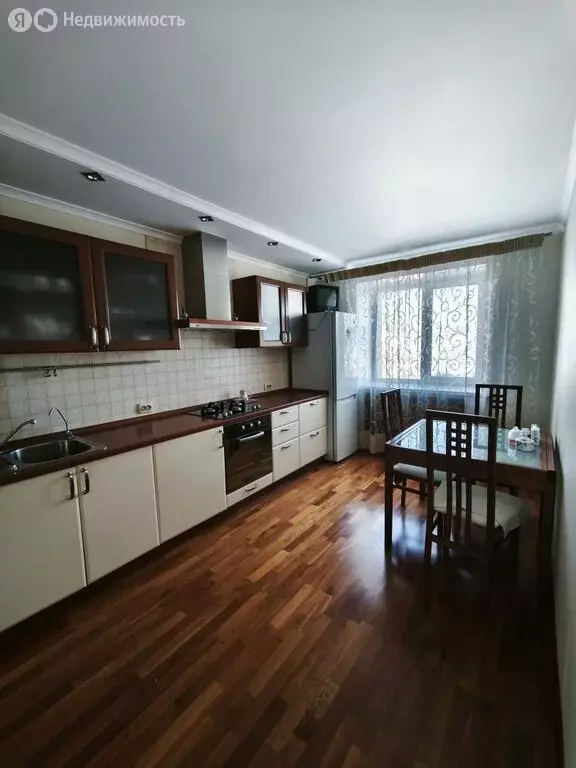 3-комнатная квартира: Саратов, улица имени Н.А. Некрасова, 54 (76.9 м) - Фото 2