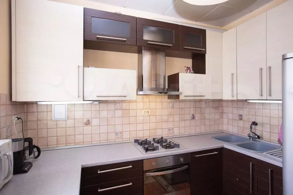 3-к. квартира, 85 м, 8/8 эт. - Фото 0