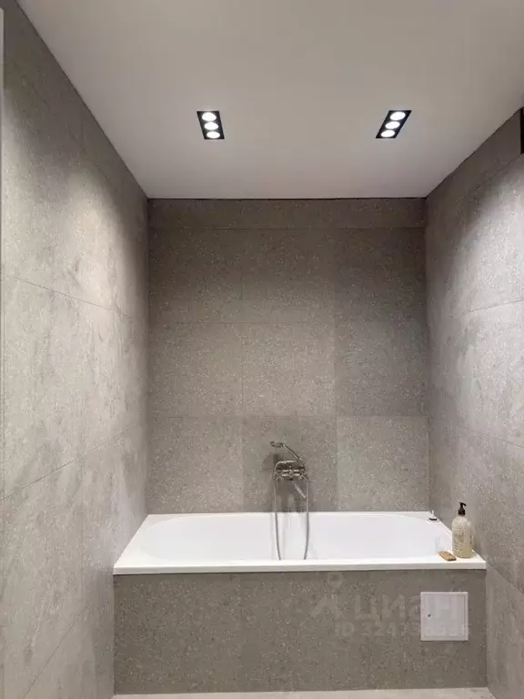 3-к кв. Северная Осетия, Владикавказ ул. Шамиля Джикаева, 7 (100.0 м) - Фото 2