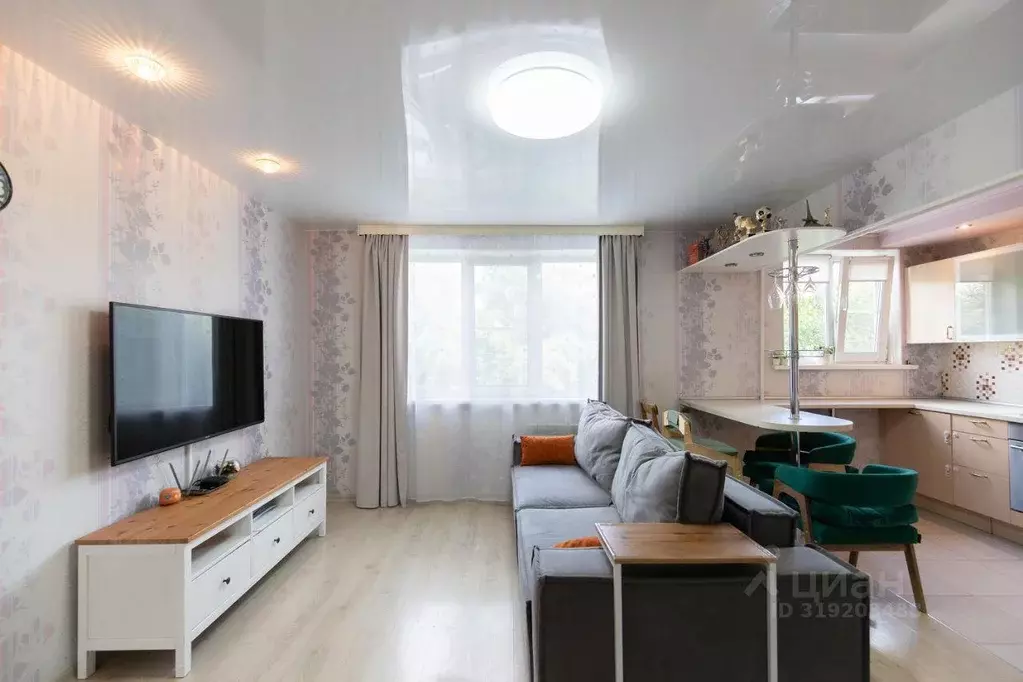 Квартира, 3 комнаты, 57.9 м - Фото 0