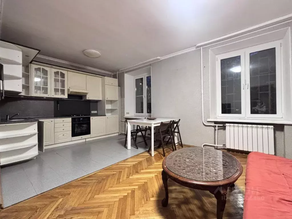 3-к кв. Москва Большая Дорогомиловская ул., 14к1 (70.3 м) - Фото 1
