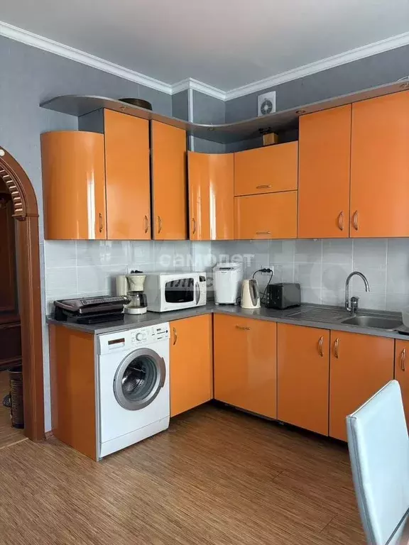 2-к. квартира, 68 м, 4/9 эт. - Фото 1