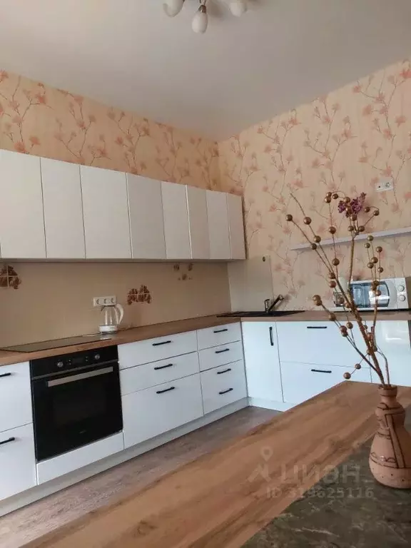 1-к кв. Омская область, Омск ул. Куйбышева, 56 (46.0 м) - Фото 0