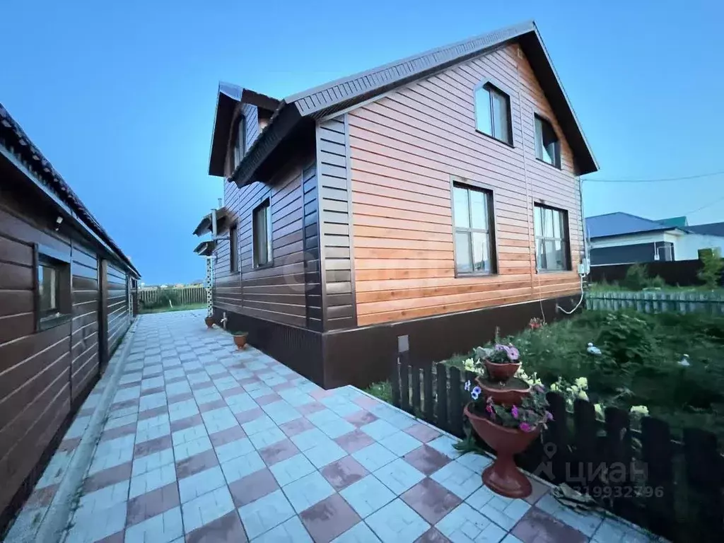 Дом в Башкортостан, Кушнаренковский сельсовет, с. Кушнаренково ул. ... - Фото 1