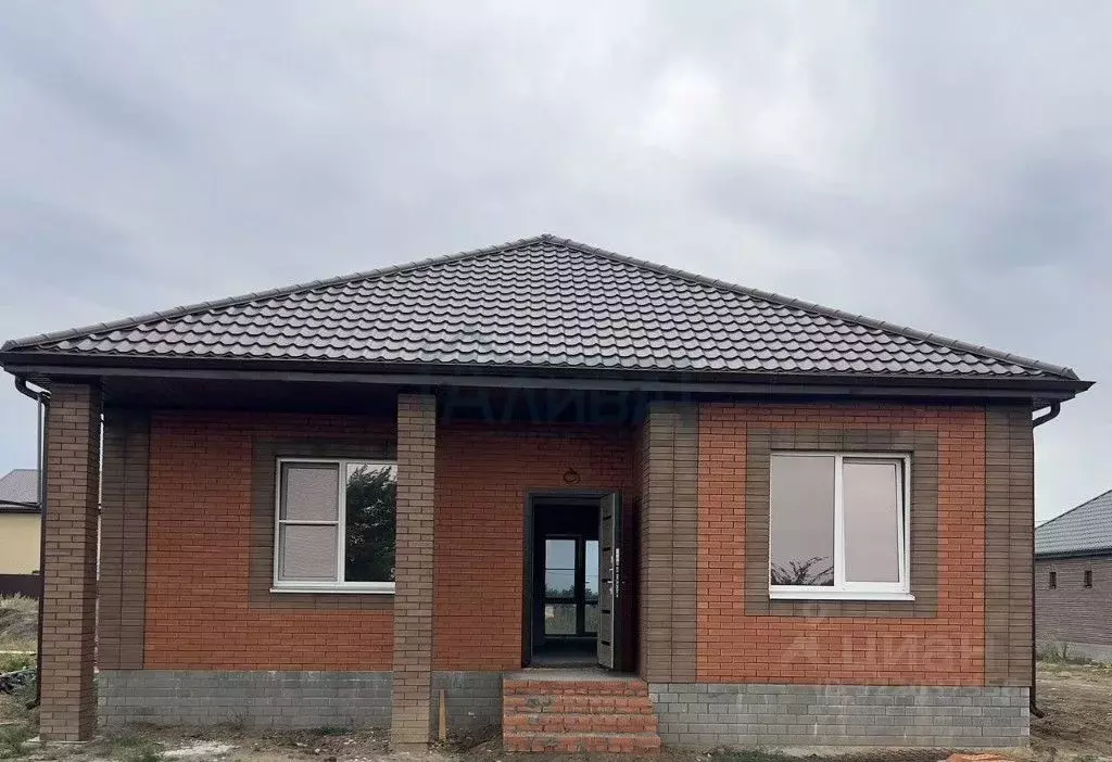 Дом в Ростовская область, Константиновск Коммунистическая ул., 102 (85 ... - Фото 1