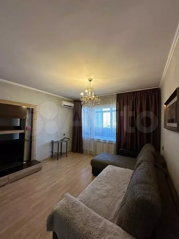 3-к. квартира, 70 м, 8/9 эт. - Фото 0