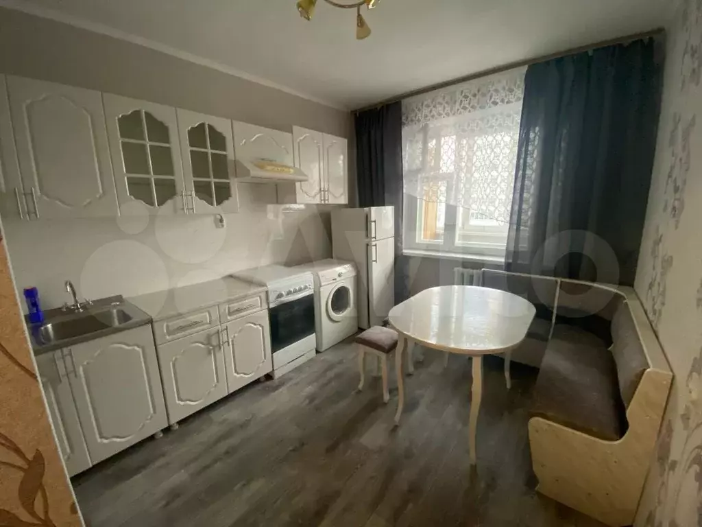 1-к. квартира, 39 м, 7/10 эт. - Фото 1