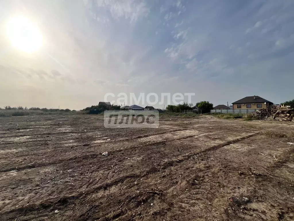 Участок в Астраханская область, Приволжский район, пос. ... - Фото 2