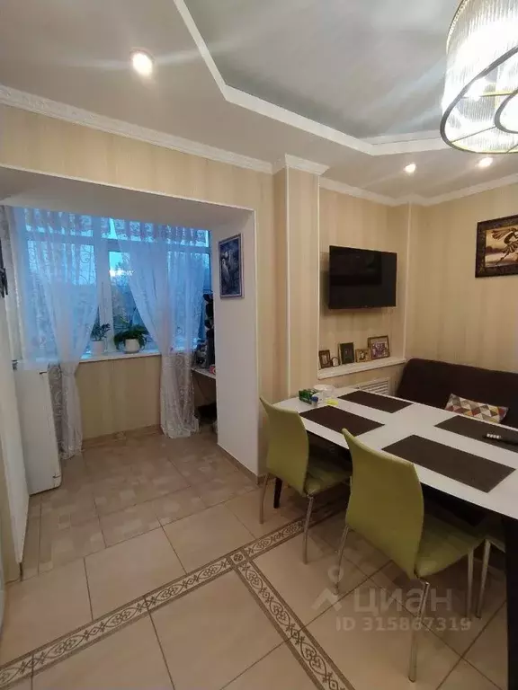 2-к кв. Коми, Сыктывкар ул. Орджоникидзе, 4 (67.9 м) - Фото 1