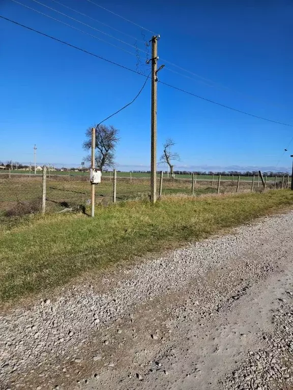 Участок в Крым, Ленинский район, с. Калиновка ул. Южная (18.0 сот.) - Фото 1