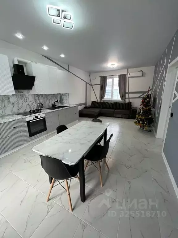 Дом в Краснодарский край, Краснодар пос. Белозерный, ул. Рисоводов, 10 ... - Фото 1