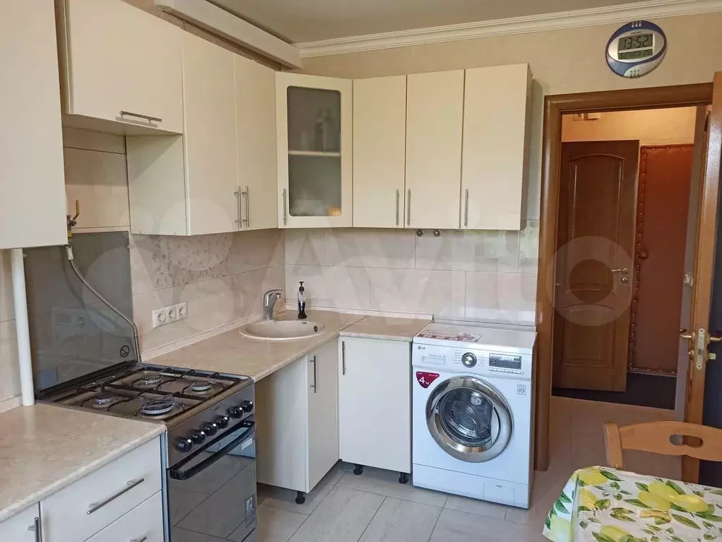 1-к. квартира, 40 м, 7/14 эт. - Фото 0