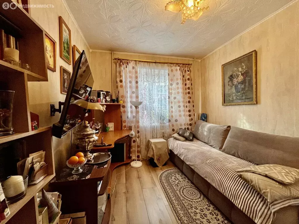 3-комнатная квартира: Екатеринбург, Ирбитская улица, 66 (63.2 м) - Фото 1