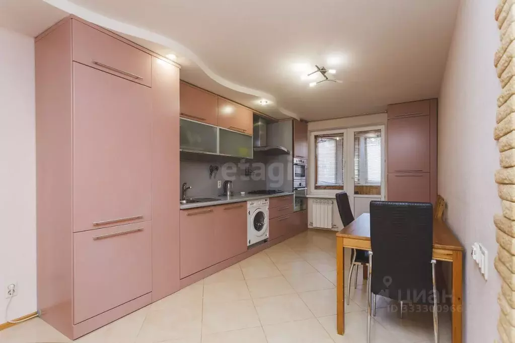 3-к кв. Башкортостан, Уфа Кавказская ул., 6/10 (85.9 м) - Фото 1