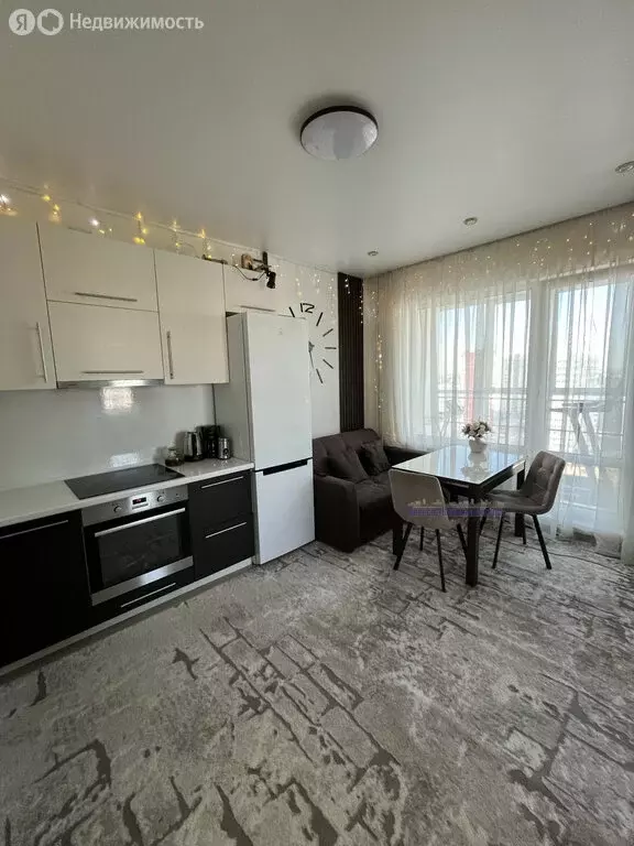 3-комнатная квартира: Барнаул, Взлётная улица, 115 (57 м) - Фото 2