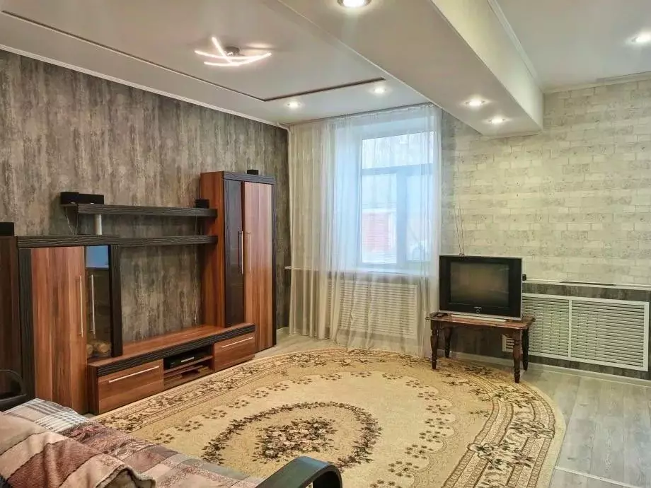 2-к кв. Пермский край, Березники ул. Олега Кошевого, 6 (58.7 м) - Фото 0