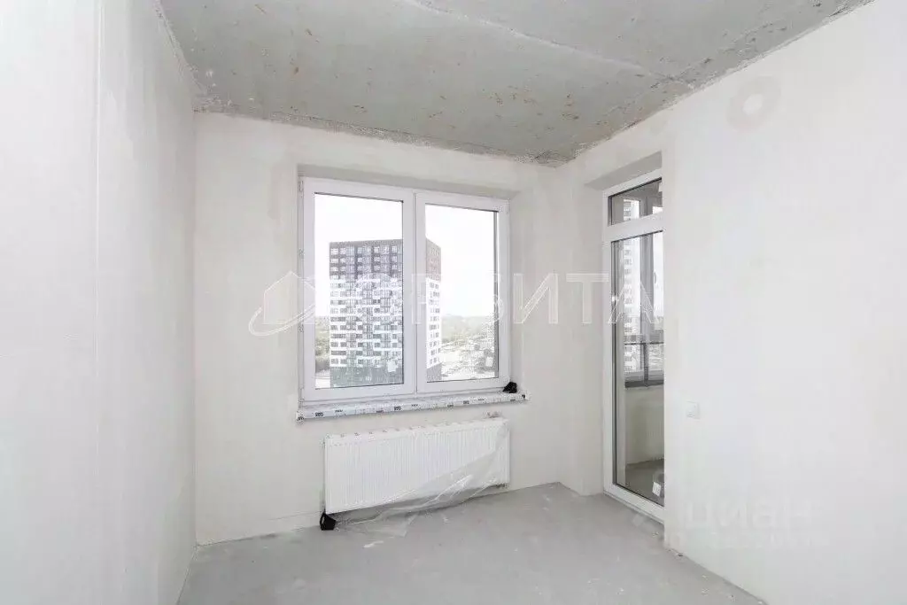 1-к кв. Тюменская область, Тюмень ул. Краснооктябрьская, 6 (39.1 м) - Фото 1