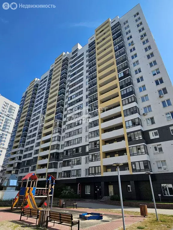 Квартира-студия: Екатеринбург, улица Раевского, 20 (29.4 м) - Фото 1