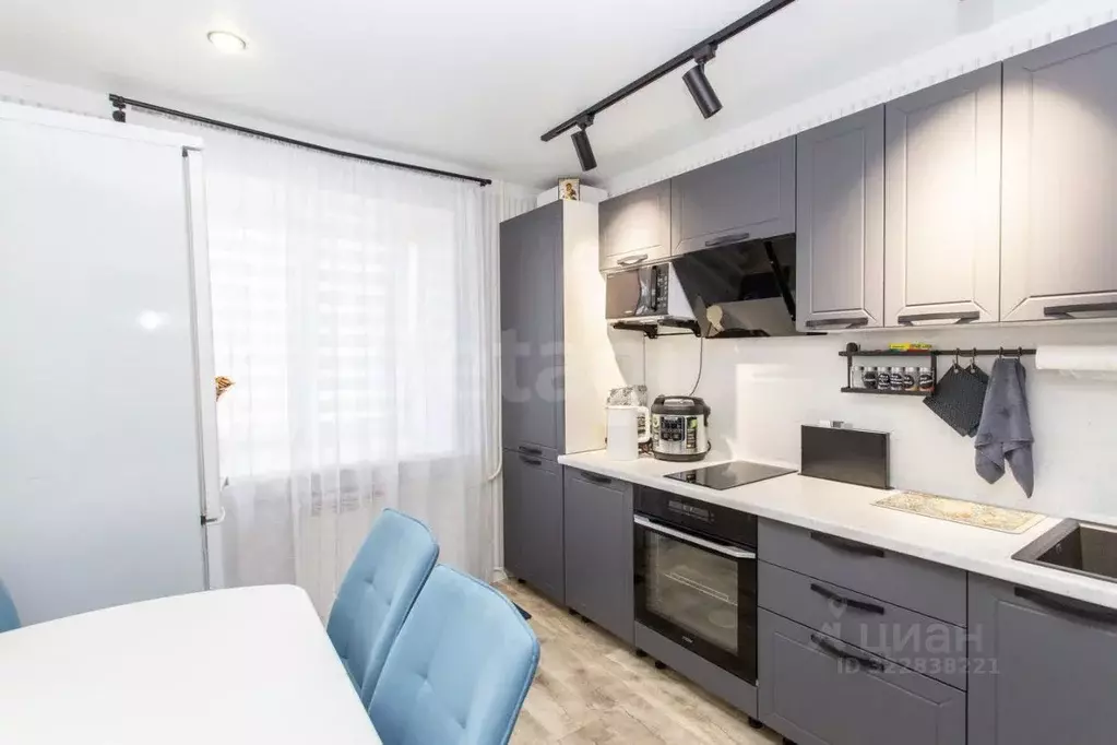 3-к кв. Тюменская область, Тобольск Рощинский пер., 51 (63.5 м) - Фото 1