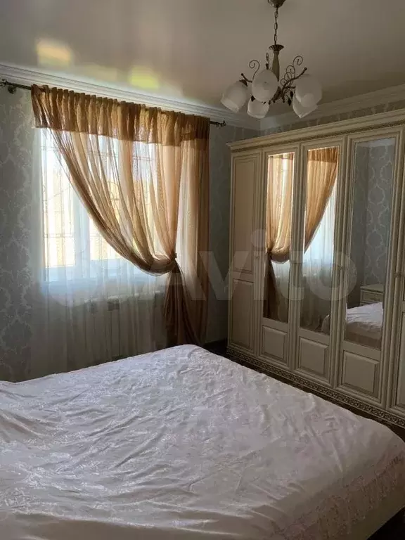 Дом 200 м на участке 4 сот. - Фото 0