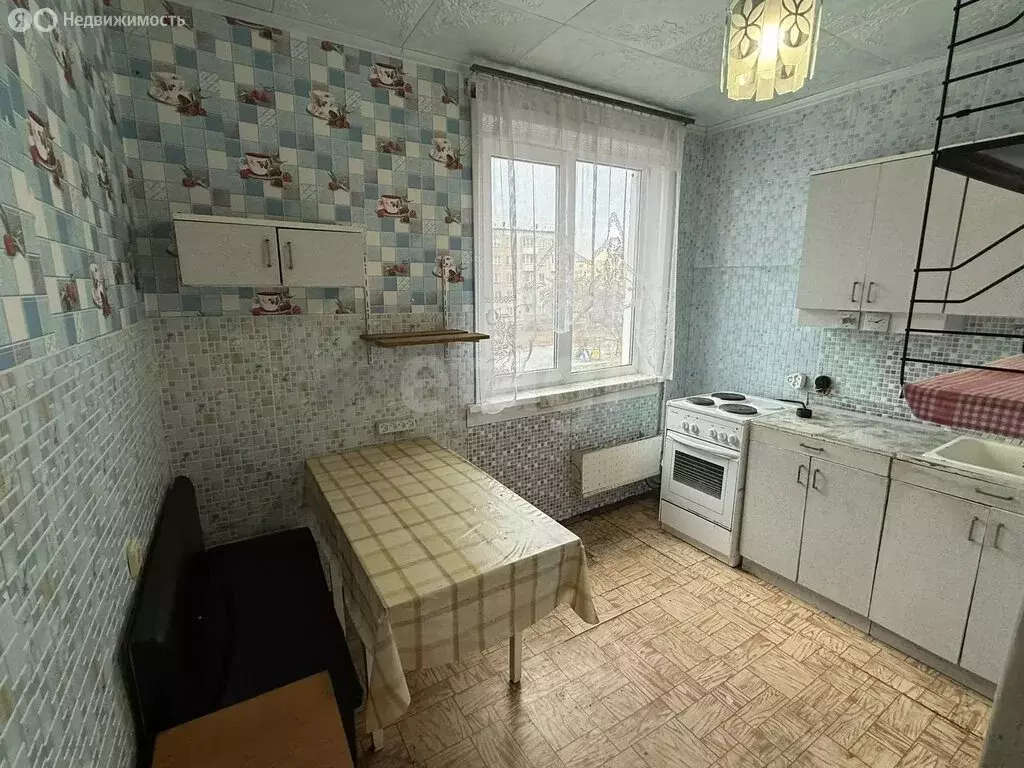 3-комнатная квартира: Искитимский район, городское поселение Линёво, ... - Фото 1