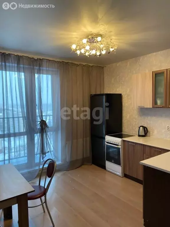 2-комнатная квартира: Тобольск, улица Радищева, 21 (50 м) - Фото 0