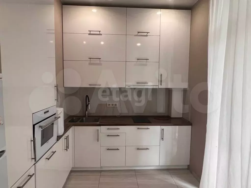 2-к. квартира, 55 м, 2/4 эт. - Фото 1