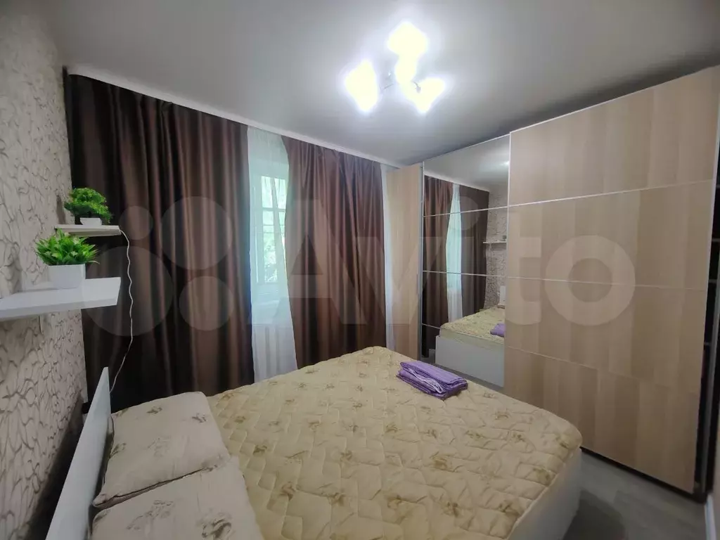 Комната 14 м в 3-к., 2/5 эт. - Фото 0