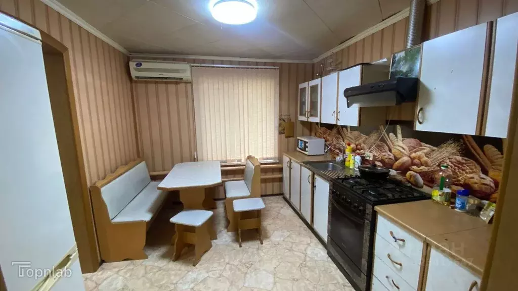 Дом в Астраханская область, Харабали ул. Ленина, 82 (68 м) - Фото 2