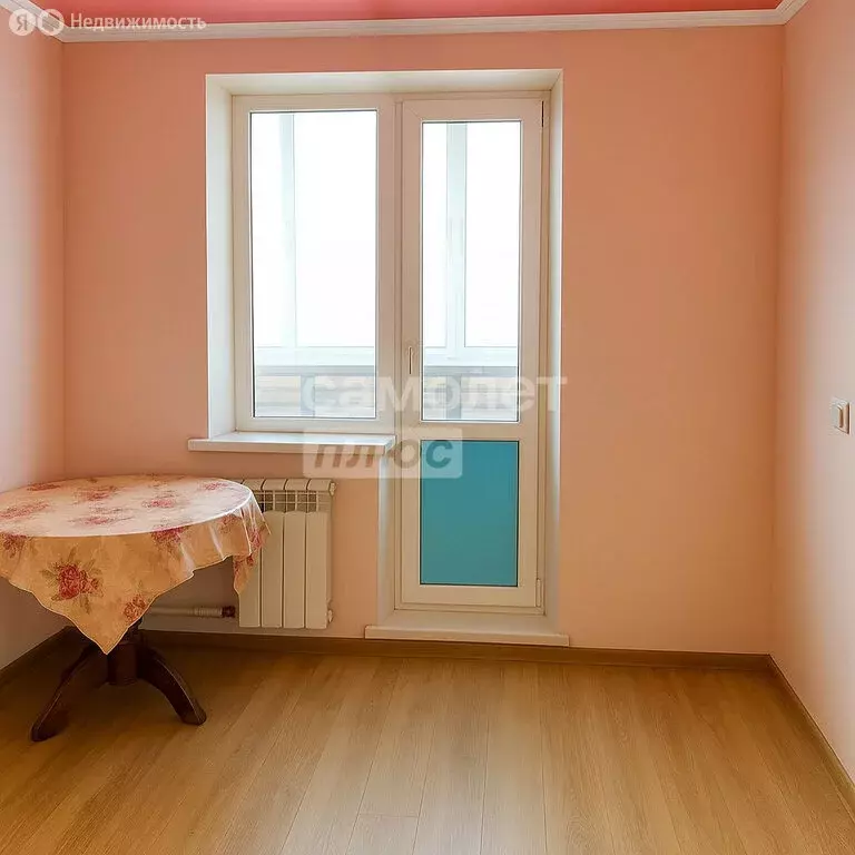 3-комнатная квартира: Тобольск, 10-й микрорайон, 11 (66.6 м) - Фото 0