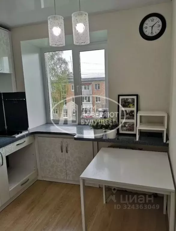 2-к кв. Удмуртия, Глазов ул. Кирова, 63Д (50.2 м) - Фото 1