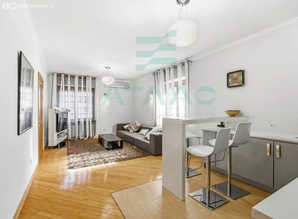 Дом в Ливадия, переулок Батурина, 16 (300 м) - Фото 2