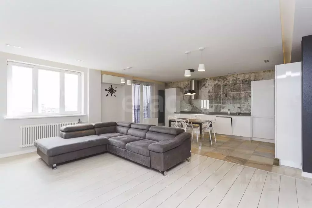 3-к кв. Башкортостан, Уфа ул. Пушкина, 45/1 (133.6 м) - Фото 1