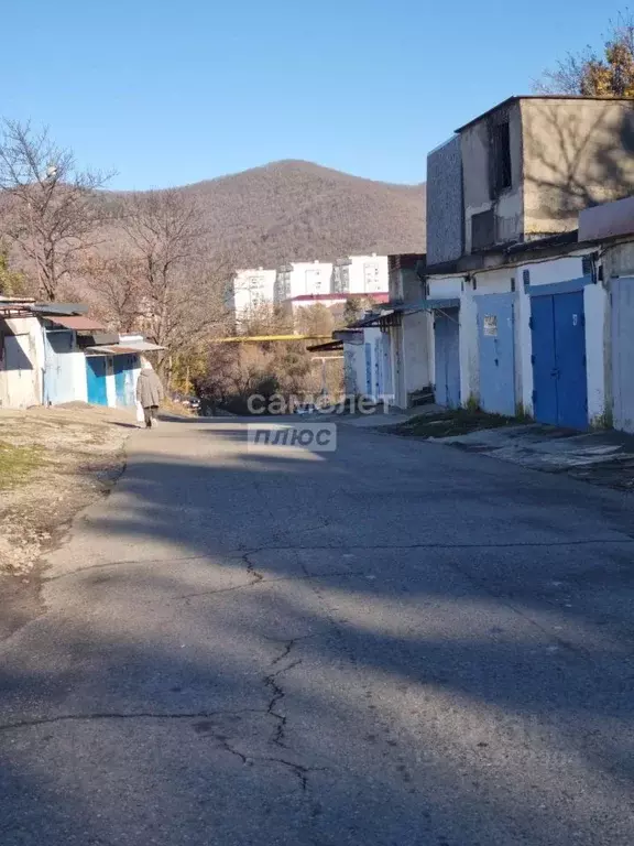 Гараж в Краснодарский край, Туапсе Лазурная ул., 46А (27 м) - Фото 2