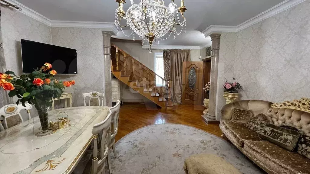 Дом 225 м на участке 2 сот. - Фото 1