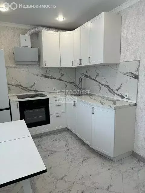 2-комнатная квартира: Уфа, улица Дмитрия Купцова, 2 (53.4 м) - Фото 0