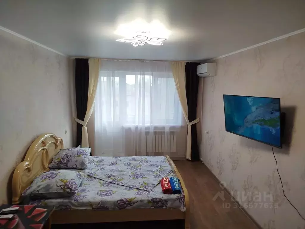 1-к кв. Саратовская область, Красный Кут Комсомольская ул., 39 (30.0 ... - Фото 0