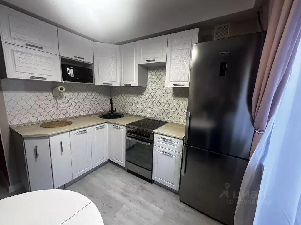3-к кв. Санкт-Петербург ул. Коммуны, 28к3 (58.7 м) - Фото 1