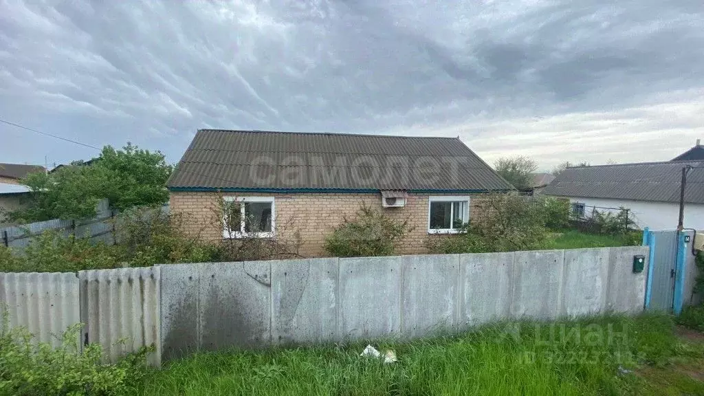 Дом в Оренбургская область, Соль-Илецк Урожайная ул., 14 (86 м) - Фото 1