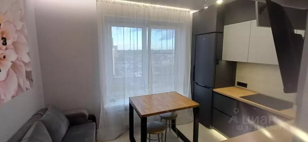 2-к кв. Ленинградская область, Гатчина бул. Авиаторов, 9 (52.2 м) - Фото 2