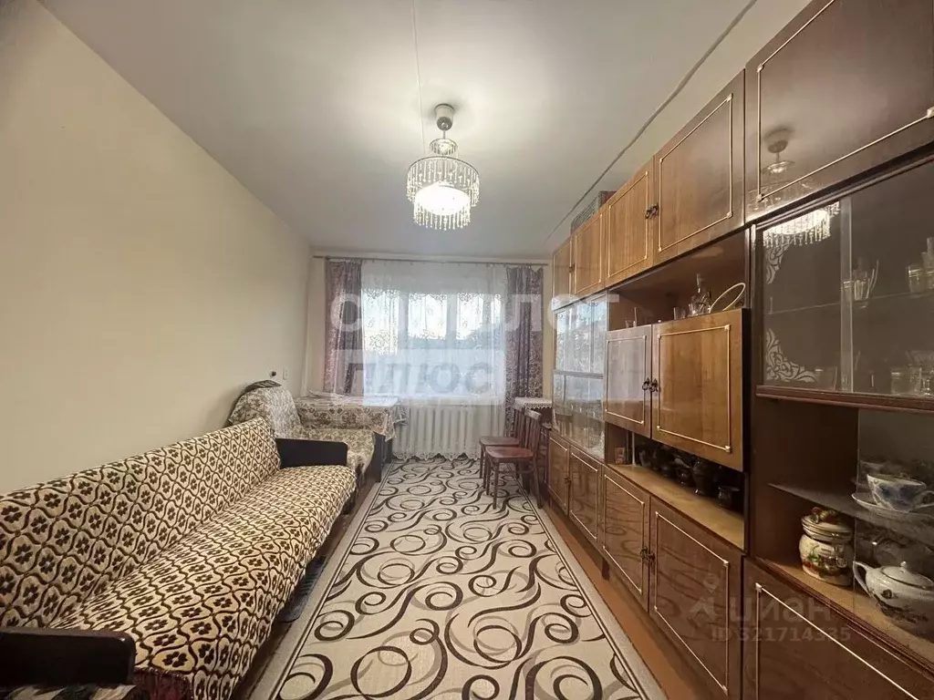 2-к кв. Челябинская область, Миасс ул. 8 Марта, 161 (46.5 м) - Фото 0