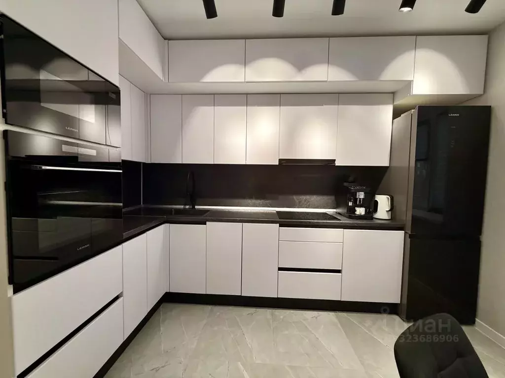 3-к кв. Омская область, Омск ул. 3-я Молодежная, 57А (72.3 м) - Фото 1