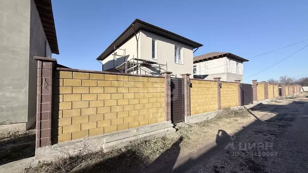 Дом в Крым, Симферопольский район, Трудовское с/пос, Лесной СНТ ул. ... - Фото 1