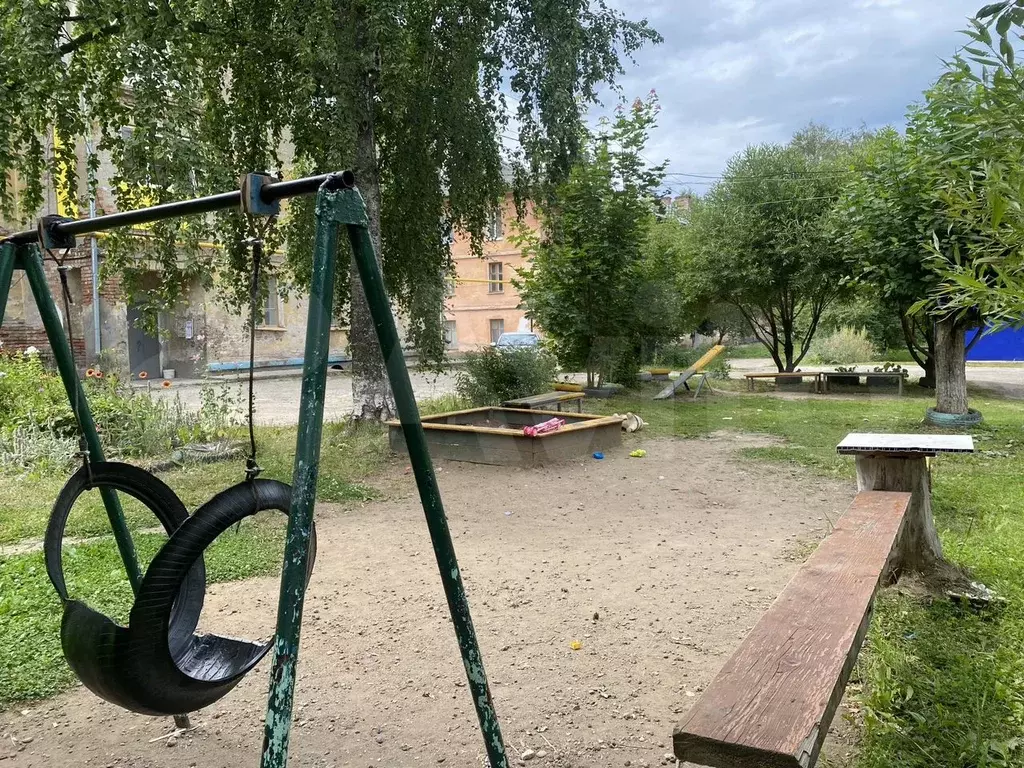 Комната 16 м в 4-к., 1/3 эт. - Фото 1