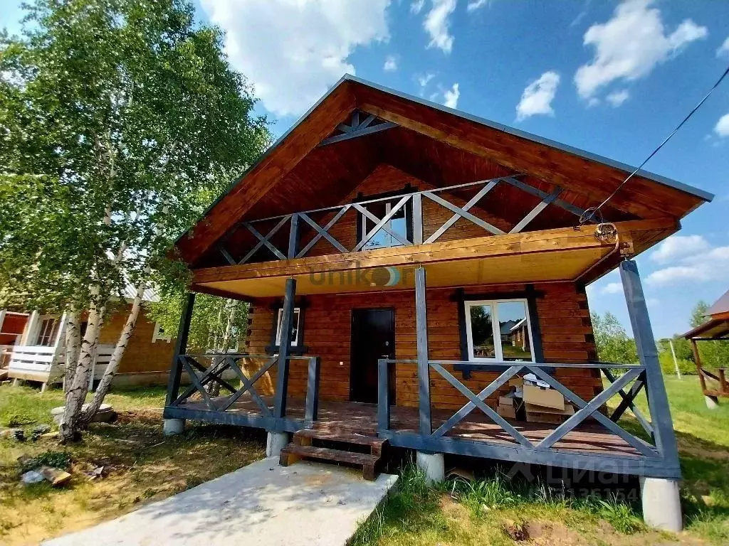 Дом в Башкортостан, Иглинский сельсовет, с. Иглино ул. Куприна (90 м) - Фото 0