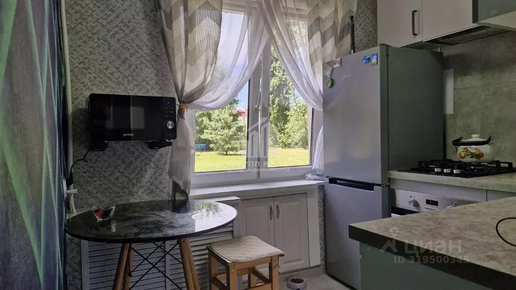 2-к кв. Калининградская область, Калининград Летняя ул., 52 (49.0 м) - Фото 0