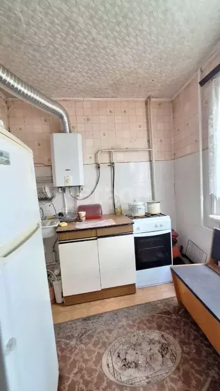 1-к кв. Свердловская область, Дегтярск ул. Уральских Танкистов, 16 ... - Фото 0